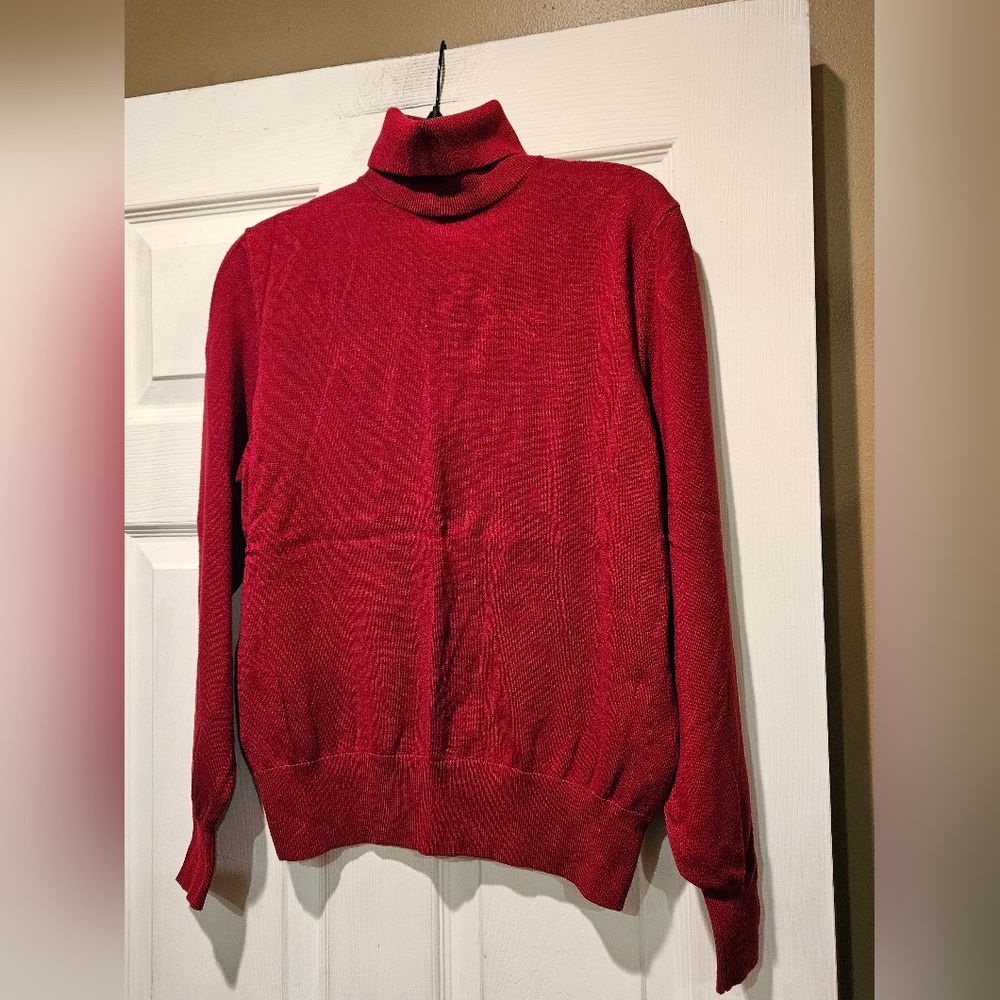 WOOLEN BLOOM TURTLENECK SWEATER